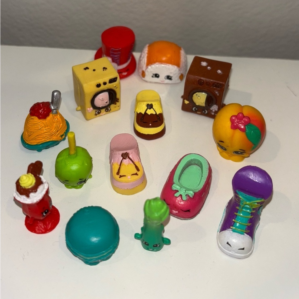 Shopkins Lot of 14